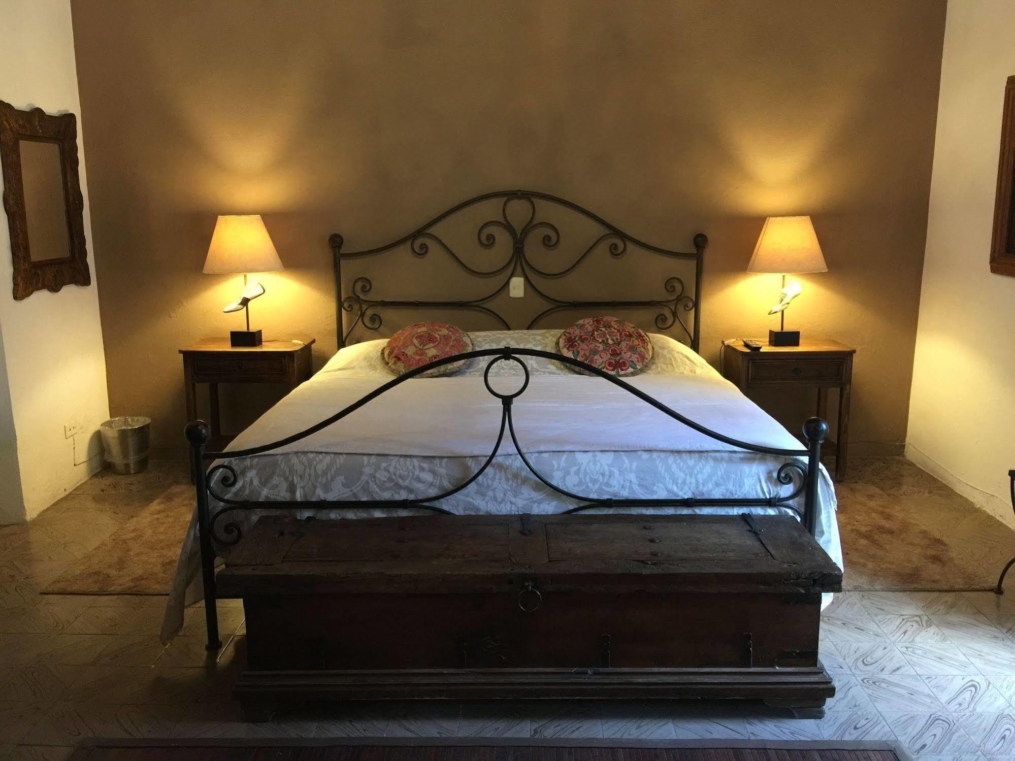 Bed and Breakfast Casa Correo Сан-Міґель-де-Альєнде Екстер'єр фото